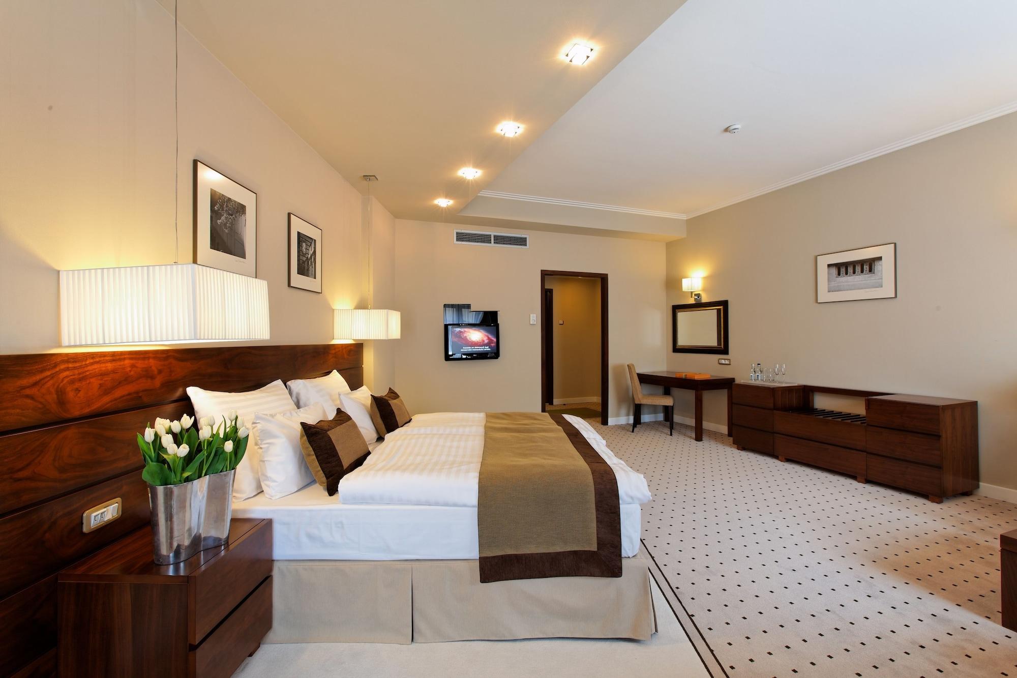 Capital Plaza Hotel Βουκουρέστι Εξωτερικό φωτογραφία
