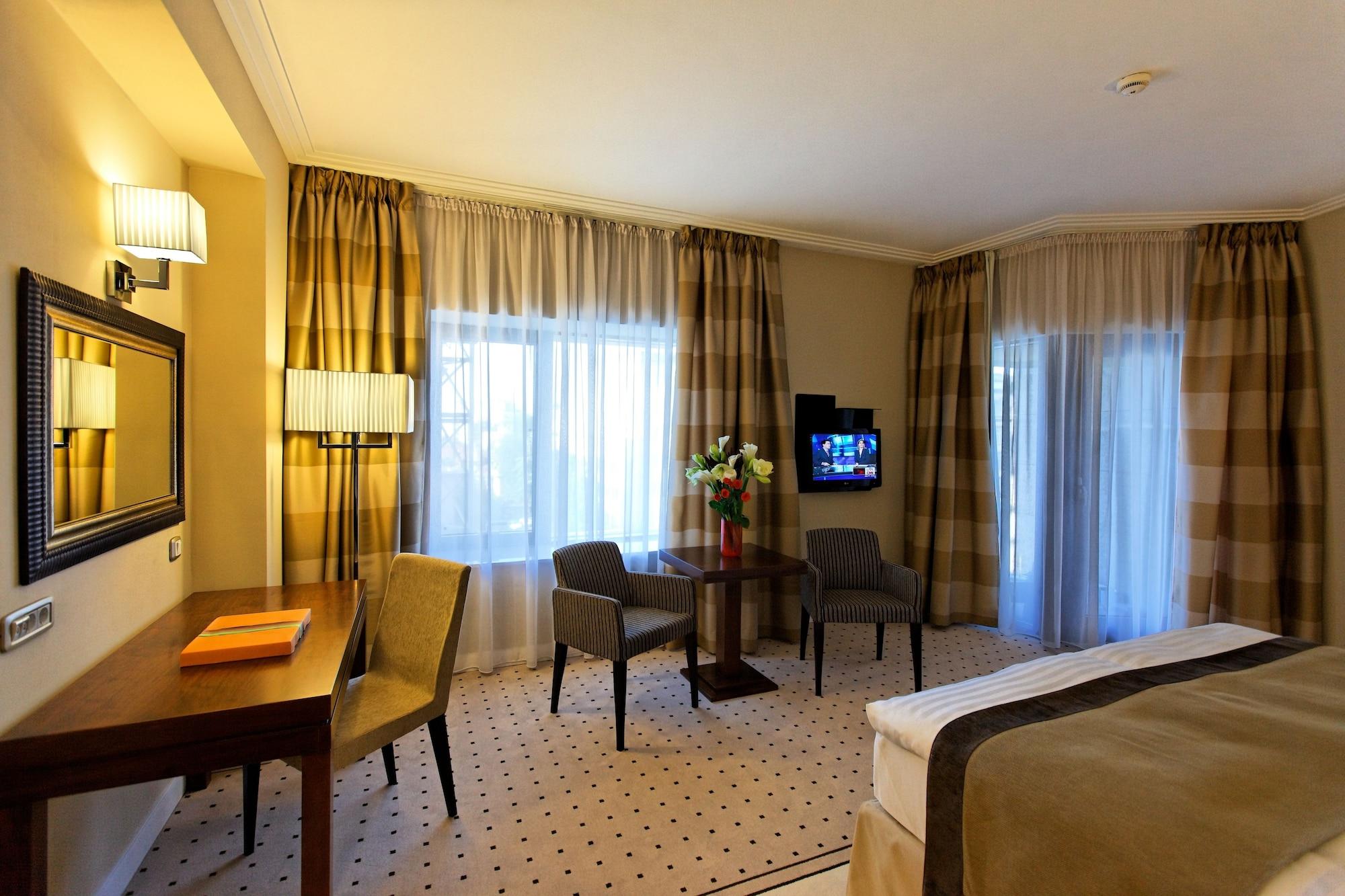 Capital Plaza Hotel Βουκουρέστι Εξωτερικό φωτογραφία