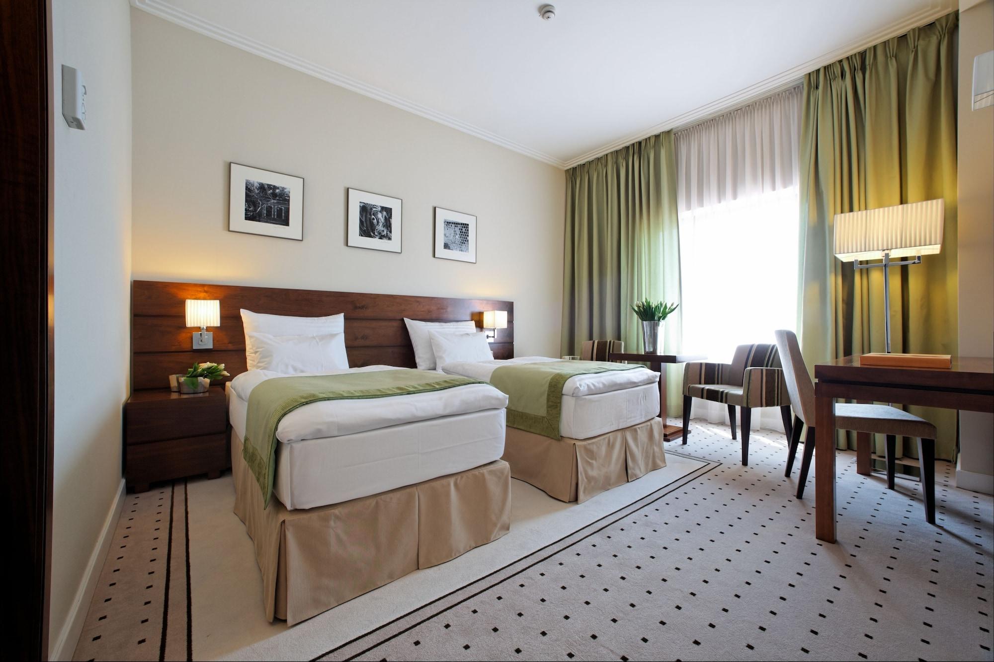 Capital Plaza Hotel Βουκουρέστι Δωμάτιο φωτογραφία